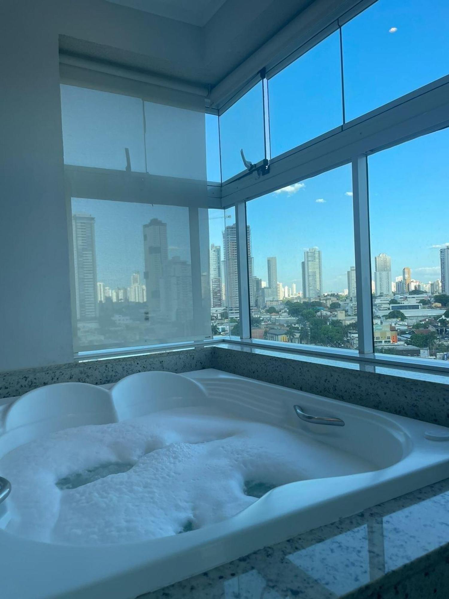 1 Qts.| 2 Hosp. | Jacuzzi Na Varanda | Linda Vista Goiania